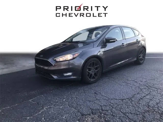 2016 Ford Focus SE FWD photo