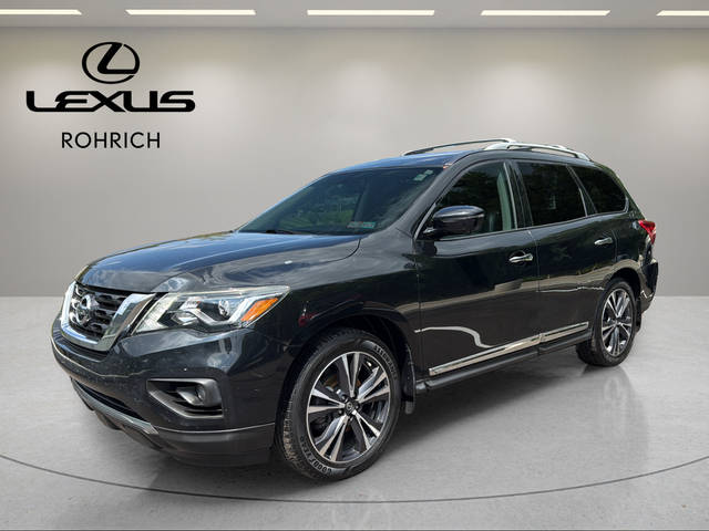 2017 Nissan Pathfinder Platinum 4WD photo