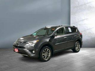 2017 Toyota RAV4 LE FWD photo