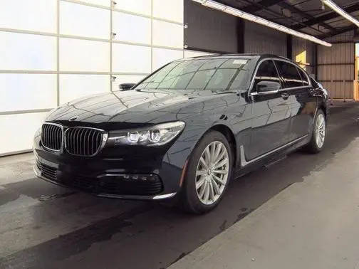 2018 BMW 7 Series 740i RWD photo