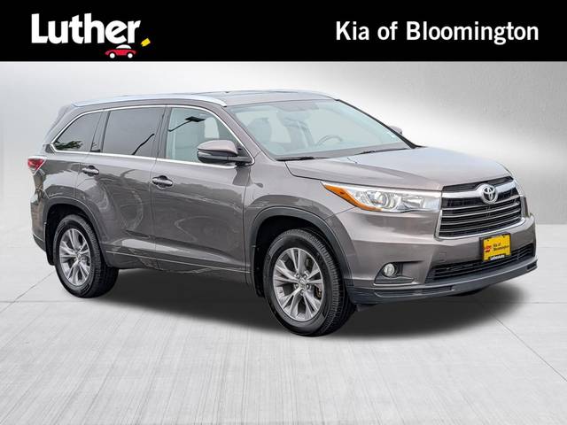 2015 Toyota Highlander XLE AWD photo