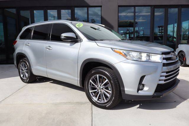 2017 Toyota Highlander XLE FWD photo