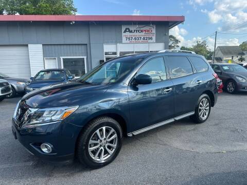 2015 Nissan Pathfinder SV 4WD photo