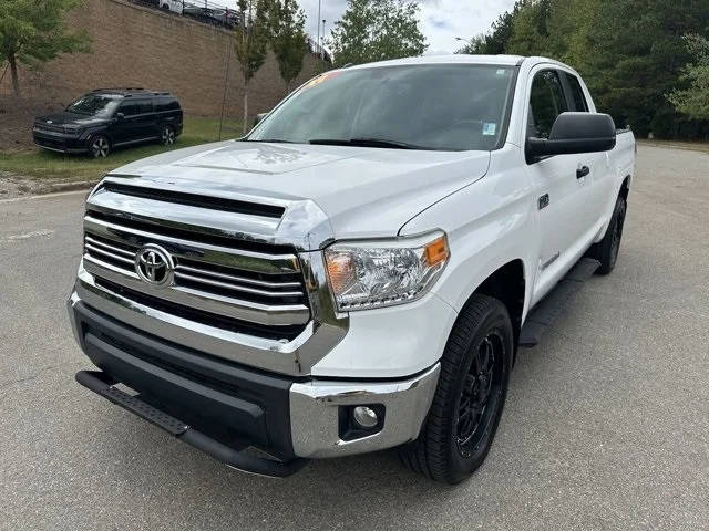 2017 Toyota Tundra SR5 4WD photo