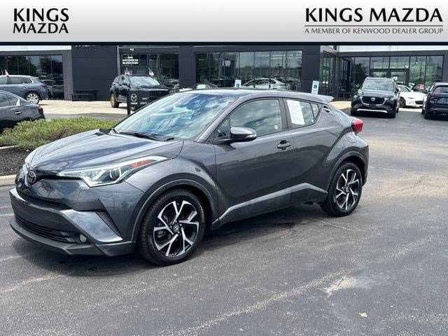 2018 Toyota C-HR XLE Premium FWD photo