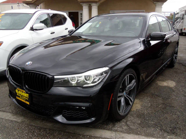 2018 BMW 7 Series 740i RWD photo