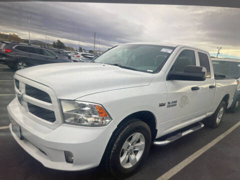 2017 Ram 1500 Express 4WD photo