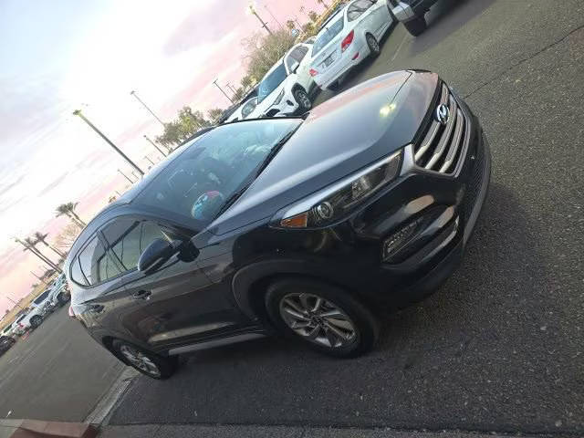 2017 Hyundai Tucson SE Plus FWD photo