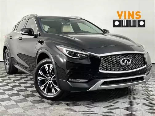 2018 Infiniti QX30 Premium AWD photo