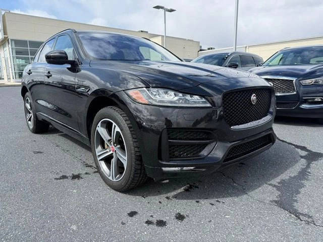 2018 Jaguar F-Pace 35t R-Sport AWD photo
