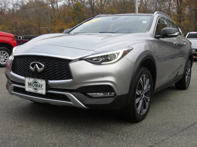 2018 Infiniti QX30 Premium AWD photo