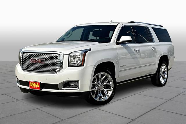 2017 GMC Yukon XL Denali 4WD photo