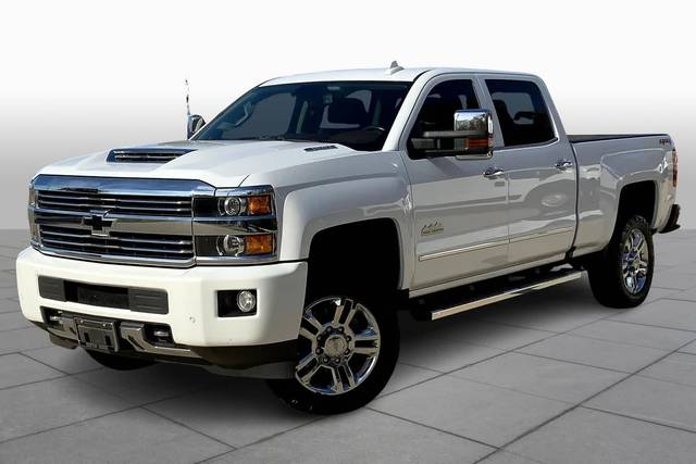 2017 Chevrolet Silverado 2500HD High Country 4WD photo