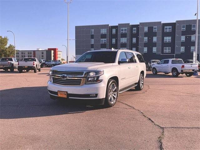 2017 Chevrolet Suburban Premier 4WD photo