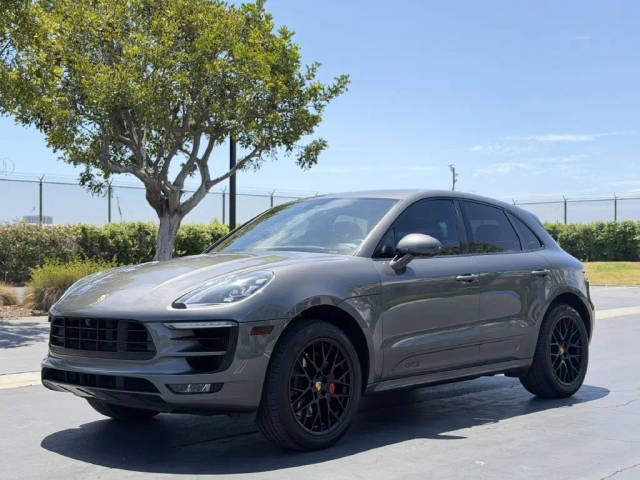 2017 Porsche Macan GTS AWD photo