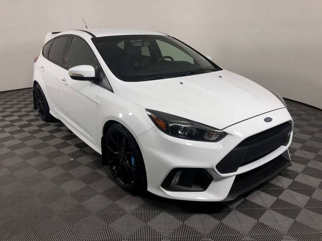 2017 Ford Focus RS AWD photo