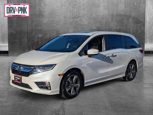 2018 Honda Odyssey Touring FWD photo