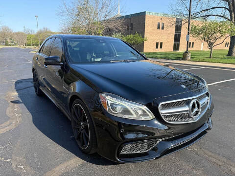 2015 Mercedes-Benz E-Class E 63 AMG S-Model AWD photo