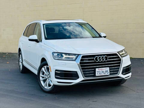2017 Audi Q7 Premium Plus AWD photo