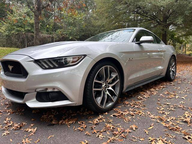 2017 Ford Mustang GT RWD photo