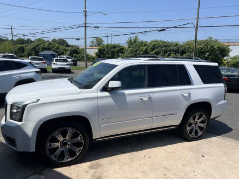 2017 GMC Yukon Denali 4WD photo