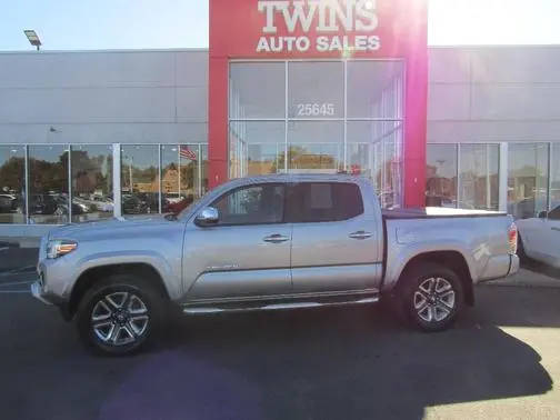 2017 Toyota Tacoma Limited 4WD photo