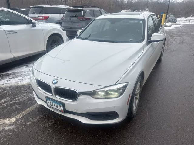 2017 BMW 3 Series 320i xDrive AWD photo
