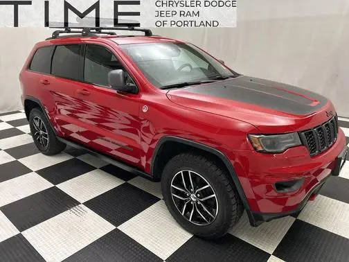 2017 Jeep Grand Cherokee Trailhawk 4WD photo