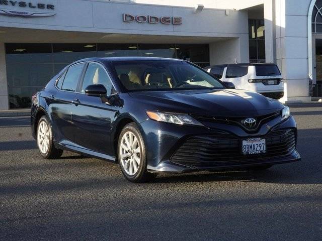 2018 Toyota Camry LE FWD photo