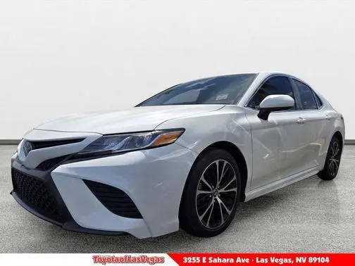 2018 Toyota Camry SE FWD photo