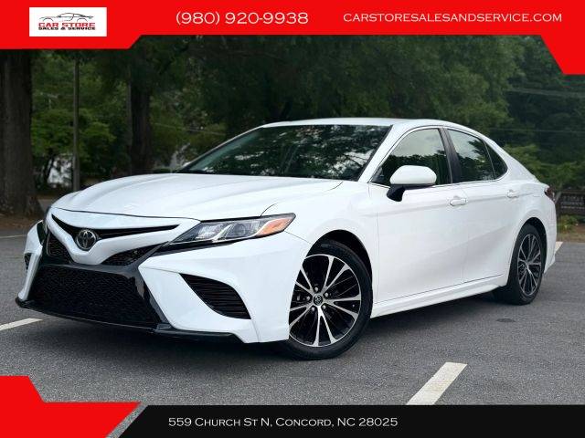 2018 Toyota Camry SE FWD photo