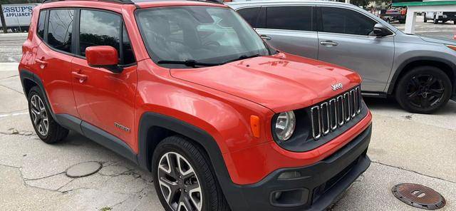 2017 Jeep Renegade Latitude FWD photo