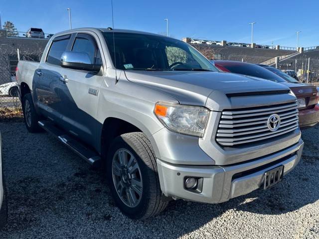2017 Toyota Tundra Platinum 4WD photo