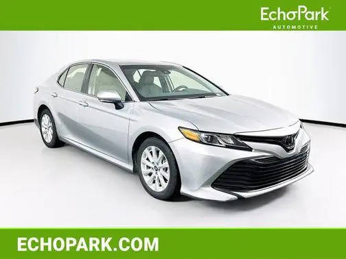2018 Toyota Camry LE FWD photo