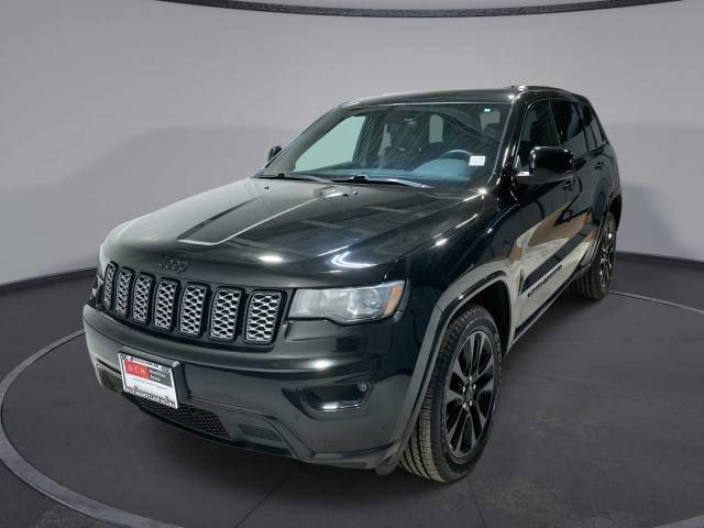 2017 Jeep Grand Cherokee Altitude 4WD photo