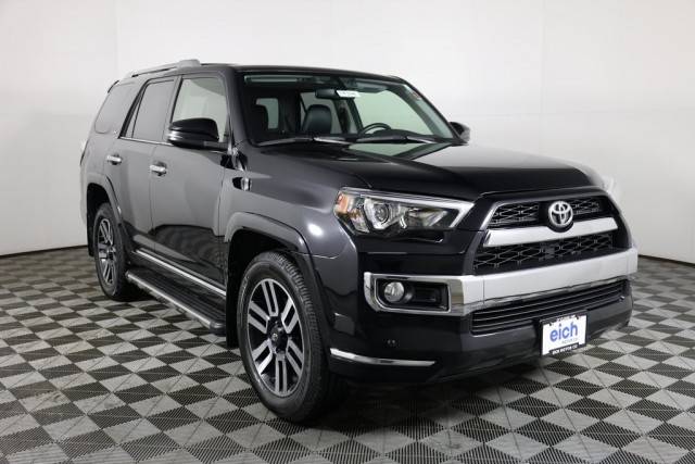 2017 Toyota 4Runner Limited 4WD photo