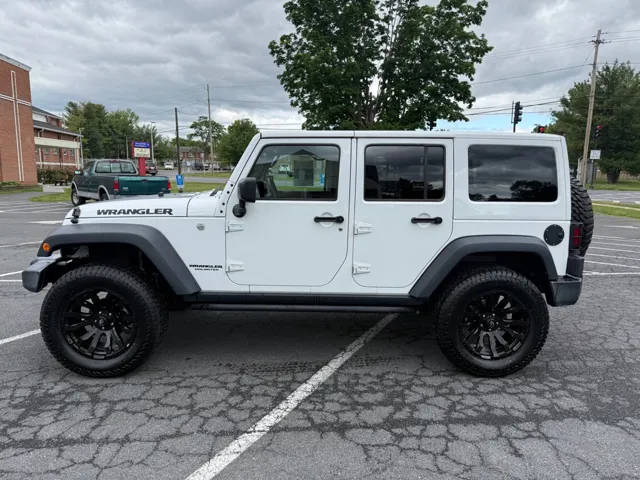 2017 Jeep Wrangler Unlimited Big Bear 4WD photo