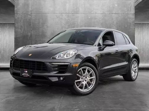 2017 Porsche Macan S AWD photo