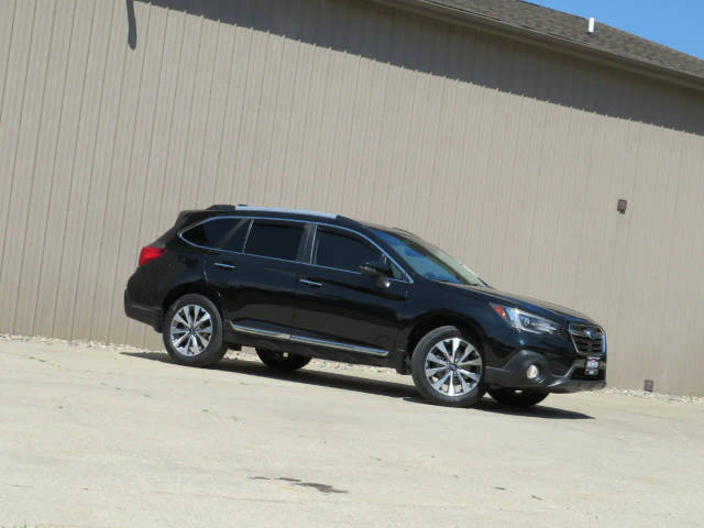 2018 Subaru Outback Touring AWD photo