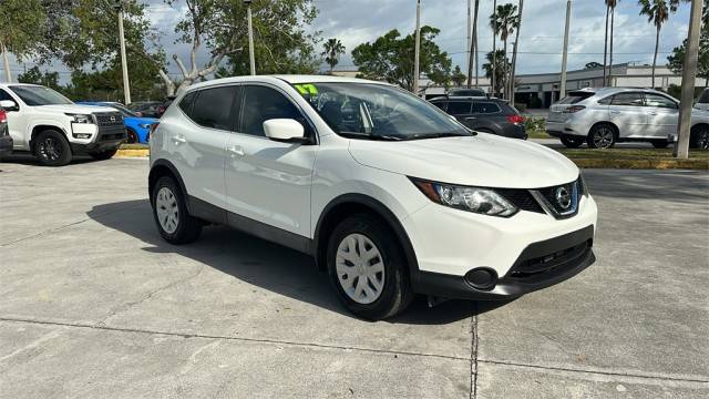 2017 Nissan Rogue Sport S FWD photo