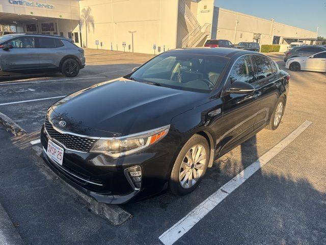 2018 Kia Optima S FWD photo