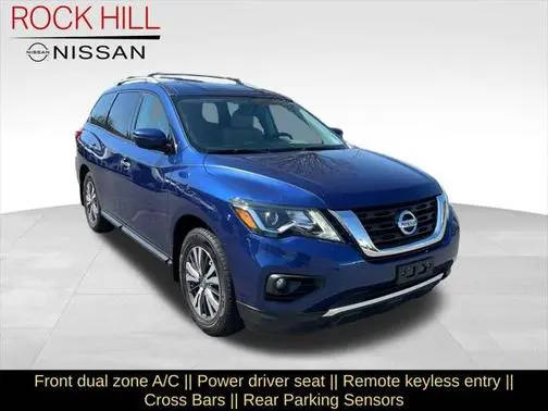 2017 Nissan Pathfinder SV FWD photo