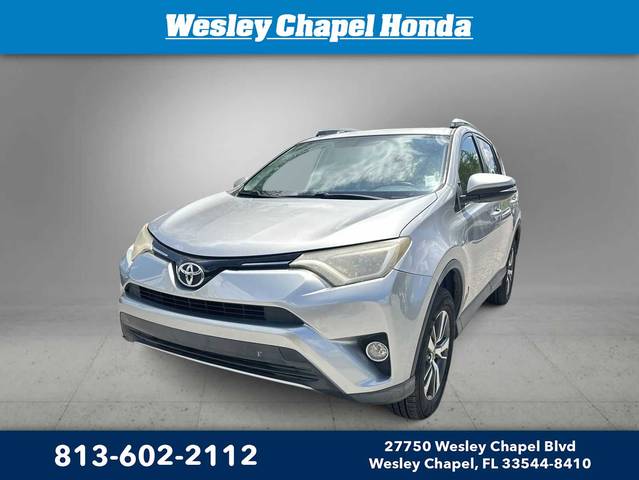 2016 Toyota RAV4 XLE FWD photo