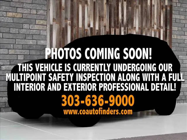 2017 Chevrolet Suburban LT 4WD photo
