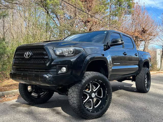2017 Toyota Tacoma TRD Sport 4WD photo