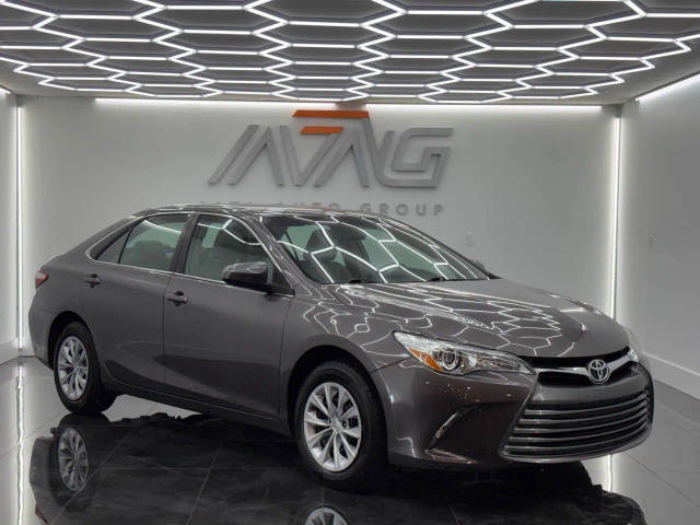 2017 Toyota Camry LE FWD photo