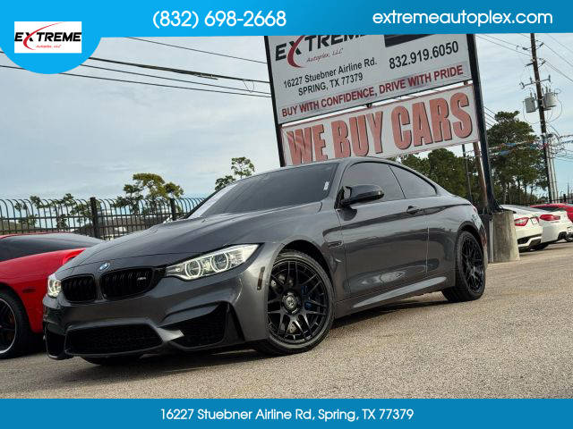 2015 BMW M4  RWD photo