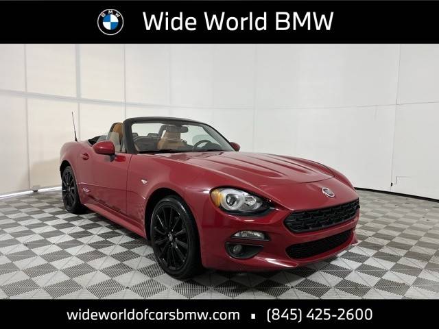 2017 FIAT 124 Spider Lusso RWD photo