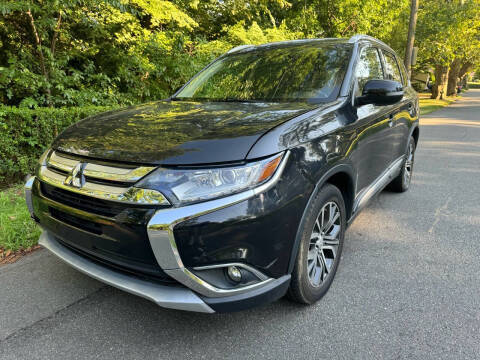2017 Mitsubishi Outlander SE 4WD photo