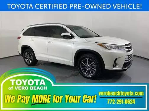 2017 Toyota Highlander XLE FWD photo